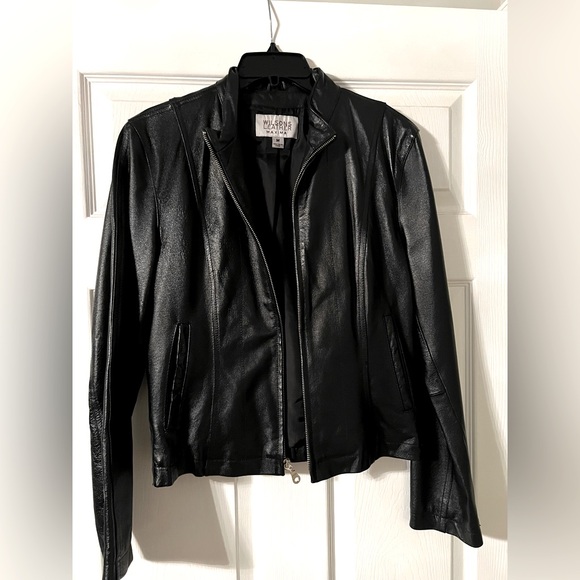 Wilsons Leather Jackets & Blazers - Wilsons Leather Black Fitted Leather Jacket.  Women’s.